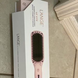 L’ange Le Vite hairbrush straightener